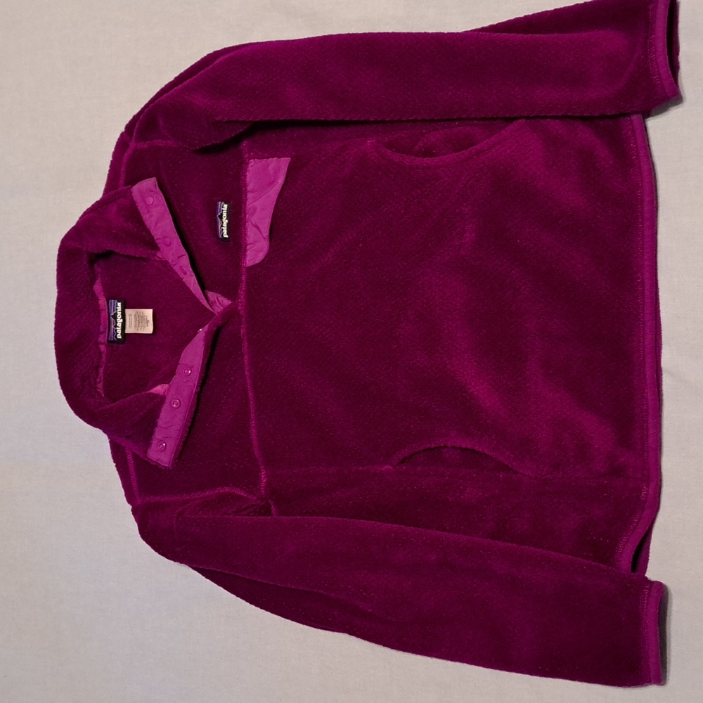 PATAGONIA Size XS Snap T Magenta fleece pullover